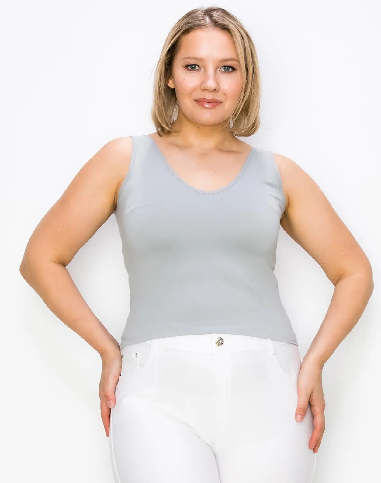 Plus Size Reversible V or U Neckline Seamless Tank