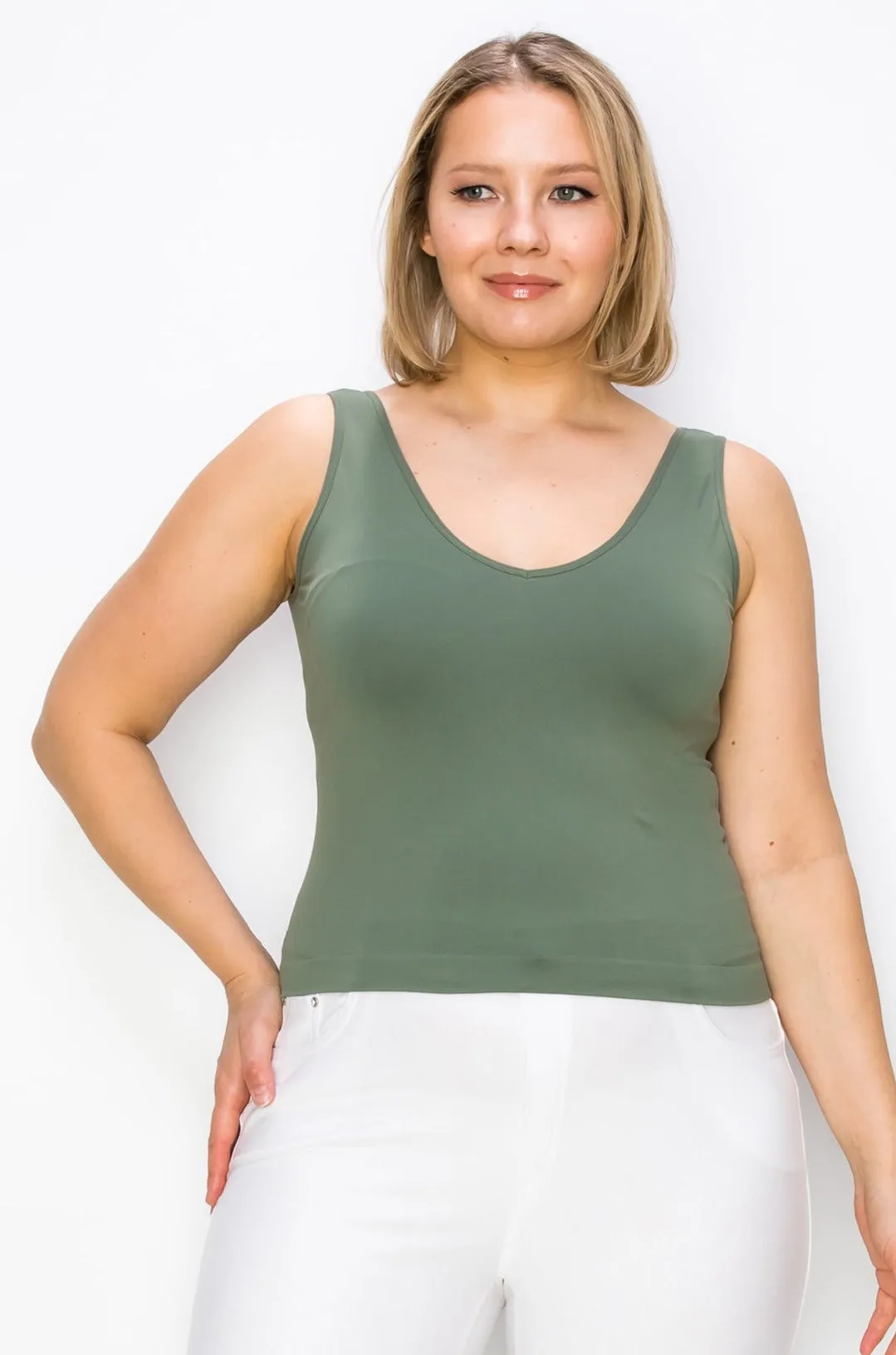 Plus Size Reversible V or U Neckline Seamless Tank