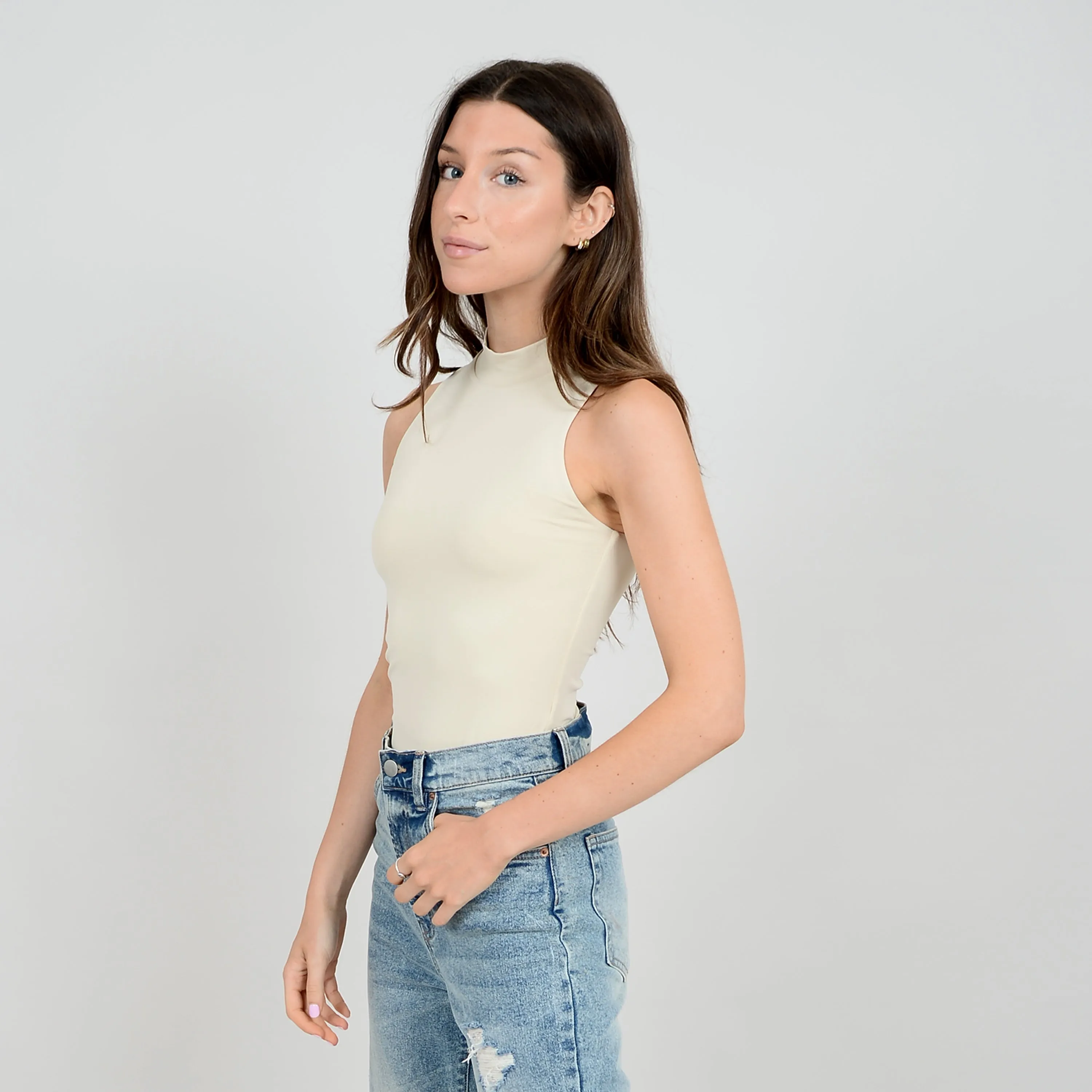SECOND SKIN BY RD STYLE WOMEN'S MIKA MOCK NECK SLEEVELESS TANK-PARCHMENT